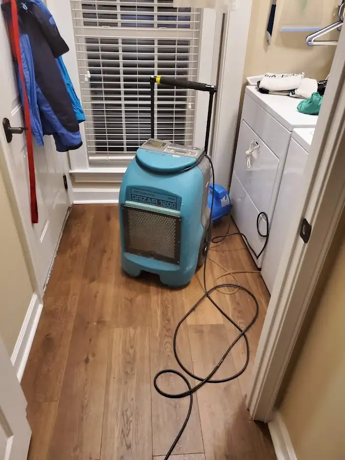 Commercial dehumidifier deployed for Crawl Space Restoration in Southlake